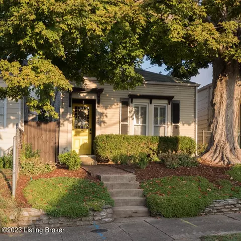 122 Stoll Ave, Louisville, KY 40206