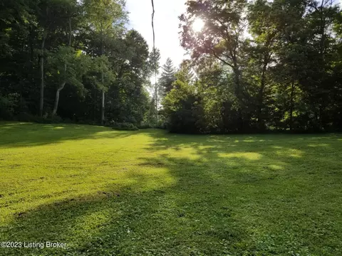 2534 Weavers Run, West Point, KY 40177