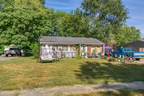 10912 Grafton Hall Rd, Louisville, KY 40272