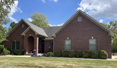 32 Packet Blvd, Vevay, IN 47043