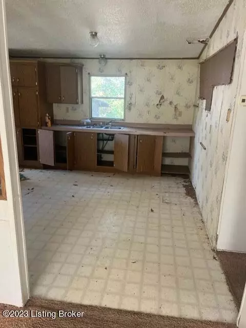 9271 Hwy 401, Custer, KY 40115 photo 9
