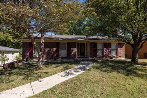 3007 Ashview Ter, Louisville, KY 40217