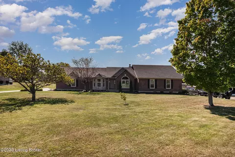 141 Kamp Dr, Mount Washington, KY 40047