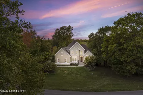 57 Persimmon Ridge Dr, Louisville, KY 40245