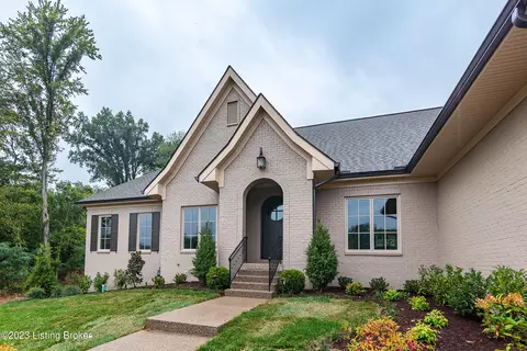 7504 Hunting Green Dr, Prospect, KY 40059