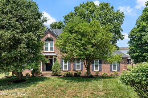 7203 Trail Ridge Ct, Louisville, KY 40241