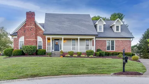 7807 Wolfcreek Ct, Louisville, KY 40241