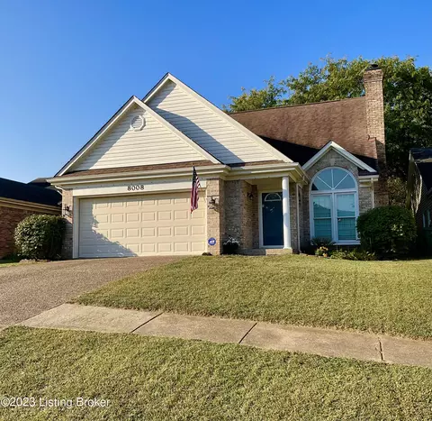8008 Cloudcroft Ln, Louisville, KY 40220