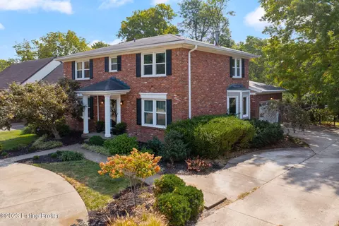 3027 Bunker Hill Dr, Louisville, KY 40205