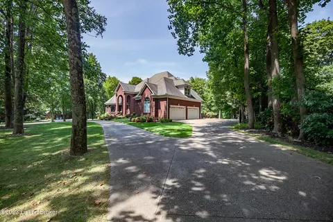 106 Sunnyside Ct, Pewee Valley, KY 40056