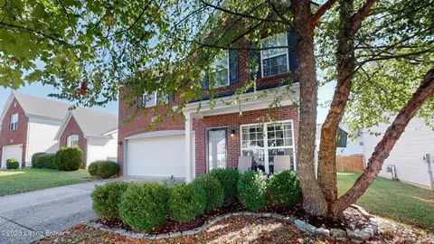 17015 Bowline View Trl, Louisville, KY 40245