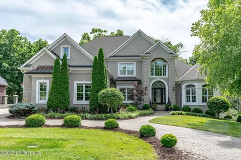 18715 Weatherford Cir, Louisville, KY 40245