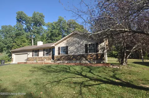 540 Rose Creek Dr, Radcliff, KY 40160