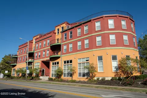 2411 Brownsboro Rd #305, Louisville, KY 40206
