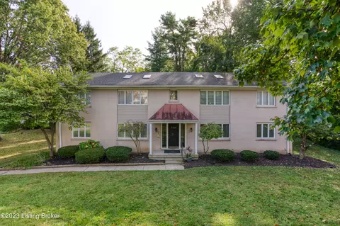 4104 Stoneview Dr #1, Louisville, KY 40207