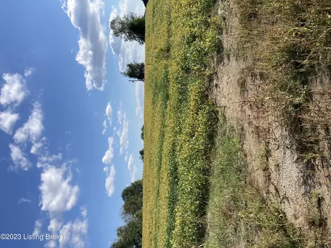 3295 Lawrenceburg Rd, Bloomfield, KY 40008