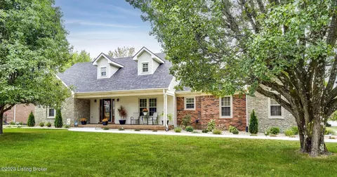 10400 Glenmary Farm Dr, Louisville, KY 40291