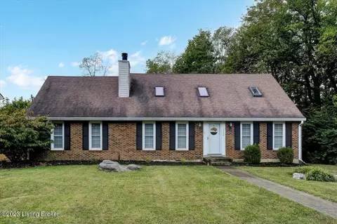 2508 Stony Brook Dr, Louisville, KY 40220