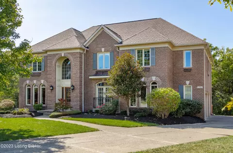 700 Wolford Ridge Ct, Louisville, KY 40245