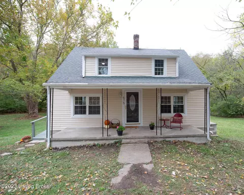 575 Graefenburg Rd, Waddy, KY 40076