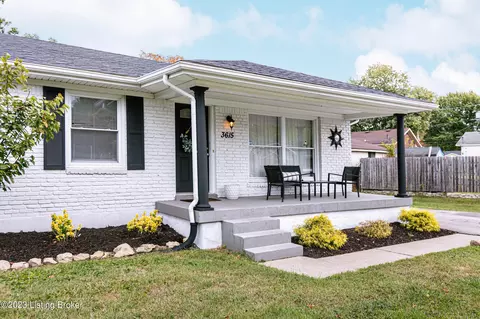 3615 Pinecroft Dr, Louisville, KY 40219