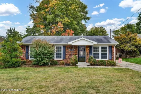 2503 Post Ct, Louisville, KY 40299