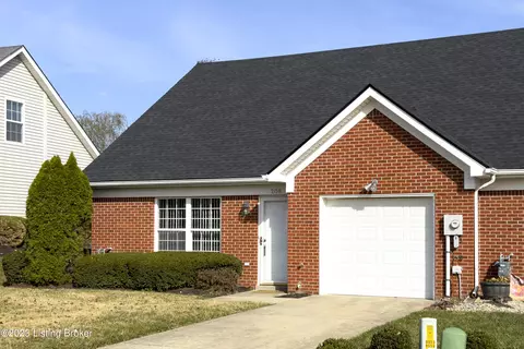 208 Woodpointe Ct, Mount Washington, KY 40047