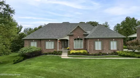 4602 Wolfcreek Pkwy, Louisville, KY 40241