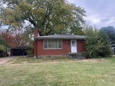 8202 Hillview Ct, Louisville, KY 40258