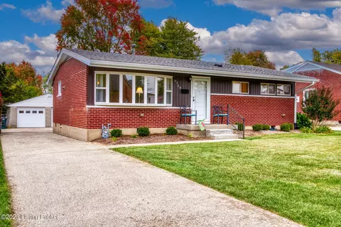 9609 Sue Helen Dr, Jeffersontown, KY 40299