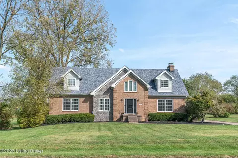1712 Grand Villa Dr, La Grange, KY 40031