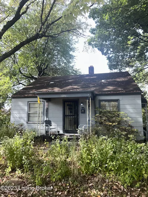 3200 Judy Ln, Louisville, KY 40216