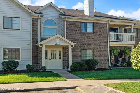 3911 Yardley Ct #104, Louisville, KY 40299