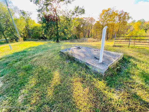1219 Hardesty Rd, Springfield, KY 40069 photo 6