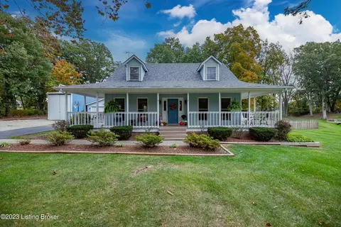 304 Mapleview Dr, Mount Washington, KY 40047
