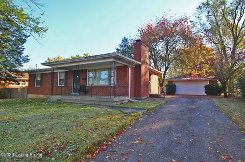 7803 Cedar Brook Dr, Louisville, KY 40219