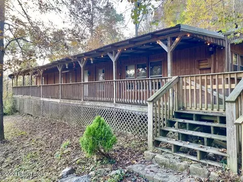 927 Caneyville Cutoff Rd, Caneyville, KY 42721