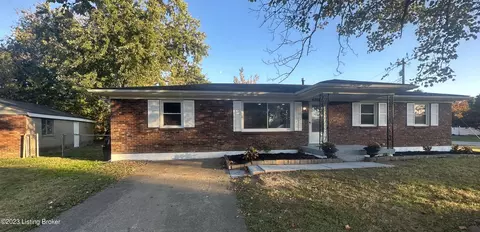4313 Raven Ridge Dr, Louisville, KY 40216