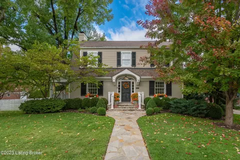 4001 Saint Germaine Ct, Louisville, KY 40207