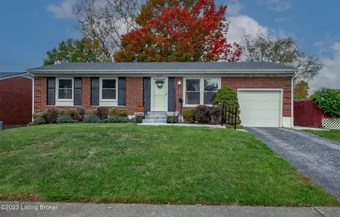 3127 Kaye Lawn Dr, Louisville, KY 40220