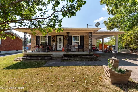 4810 Rossmoor Dr, Louisville, KY 40219