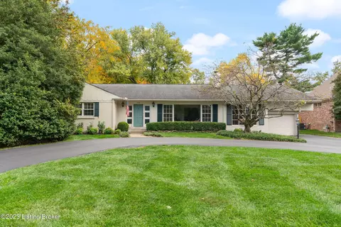 105 Sweetbriar Ln, Louisville, KY 40207