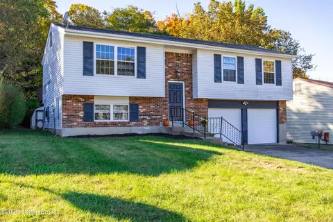 7410 W Orchard Grass Blvd, Crestwood, KY 40014