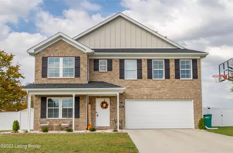 981 Shady Brook Ln, Louisville, KY 40229