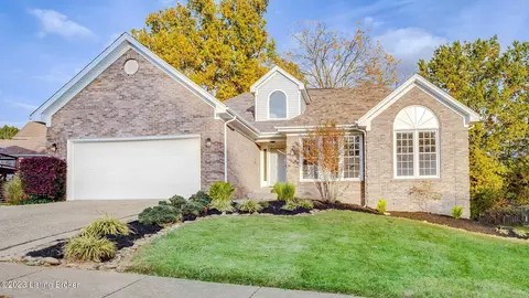 4405 Saratoga Hill Rd, Louisville, KY 40299