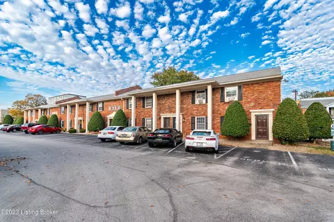 1926 Goldsmith Ln #72, Louisville, KY 40218