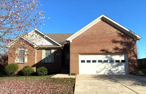 100 N Country Dr, Shelbyville, KY 40065