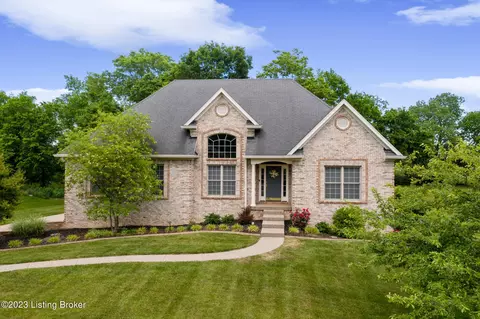 4023 Old Farm Dr, Crestwood, KY 40014