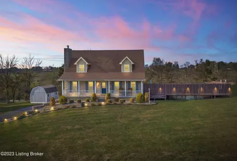 370 Lakeside Dr, Taylorsville, KY 40071