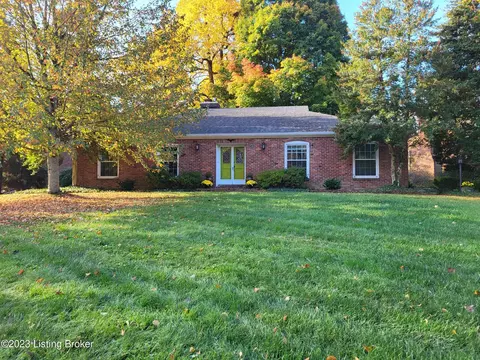 3714 Fallen Timber Dr, Louisville, KY 40241